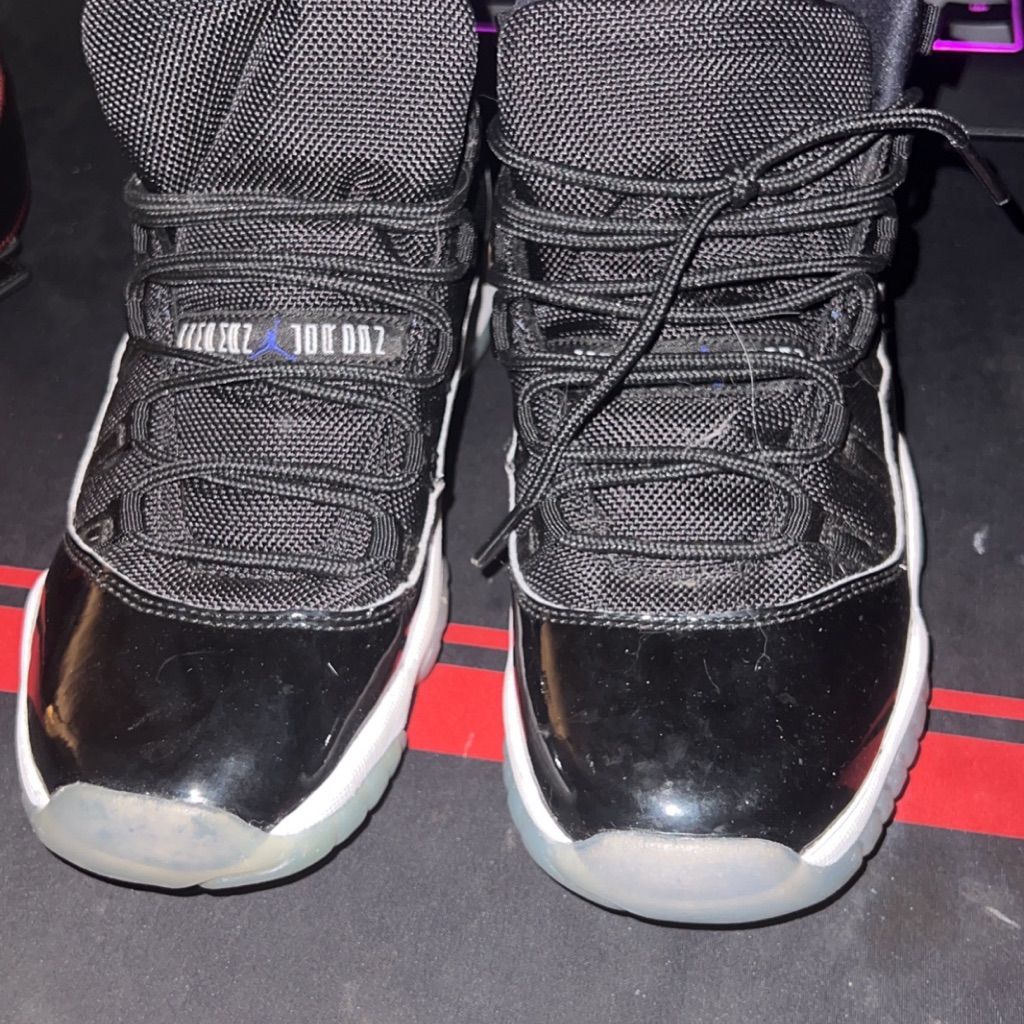 I’m Selling The 2016 Space Jam Jordan 11’s Size 5.5